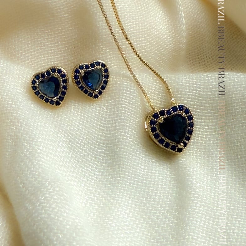 Conjunto de corrrente e brincos em ouro coração azul e cravejado com pedras