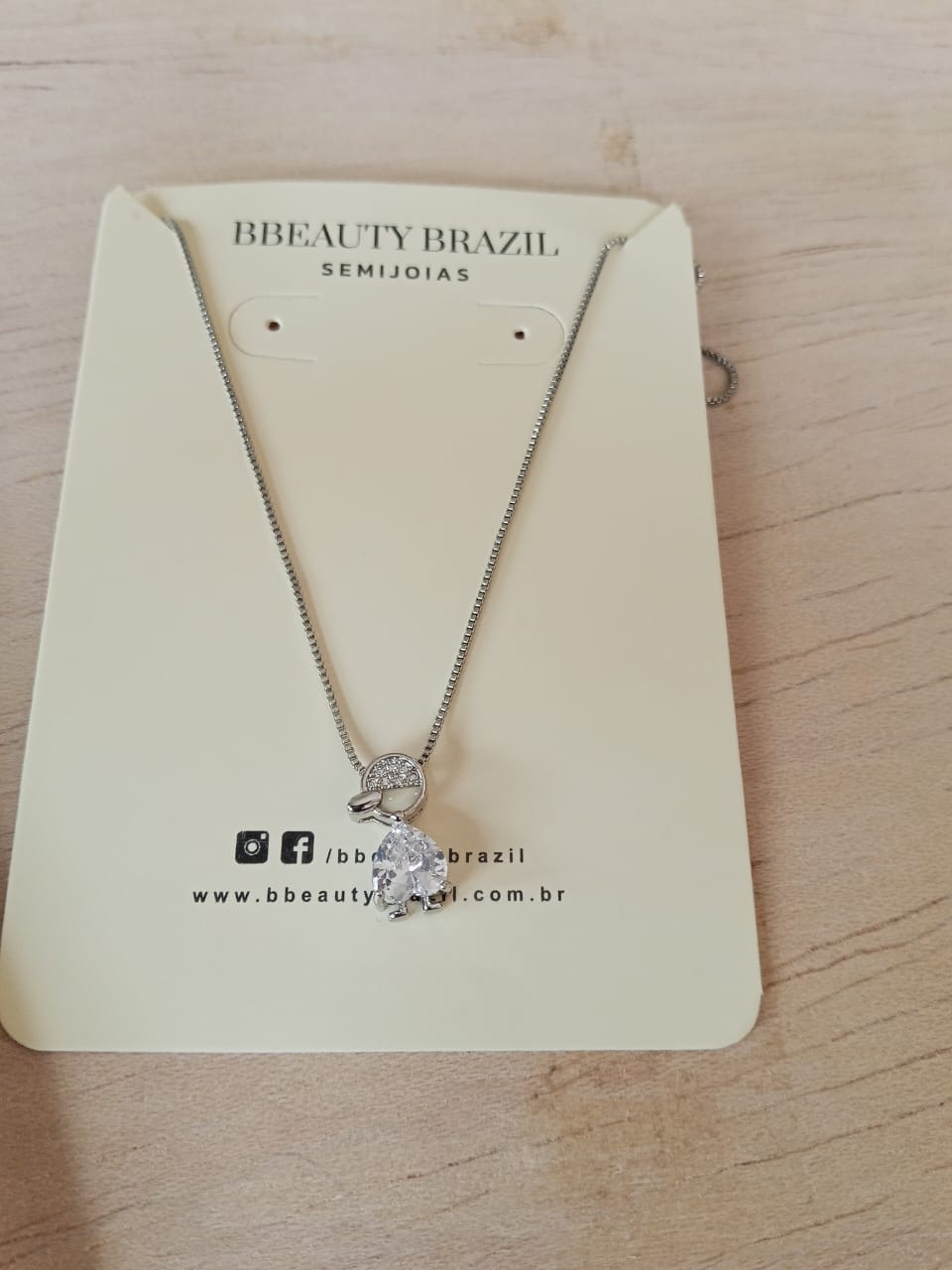 Colar menino coração cristal em ouro com pingente em cristal 