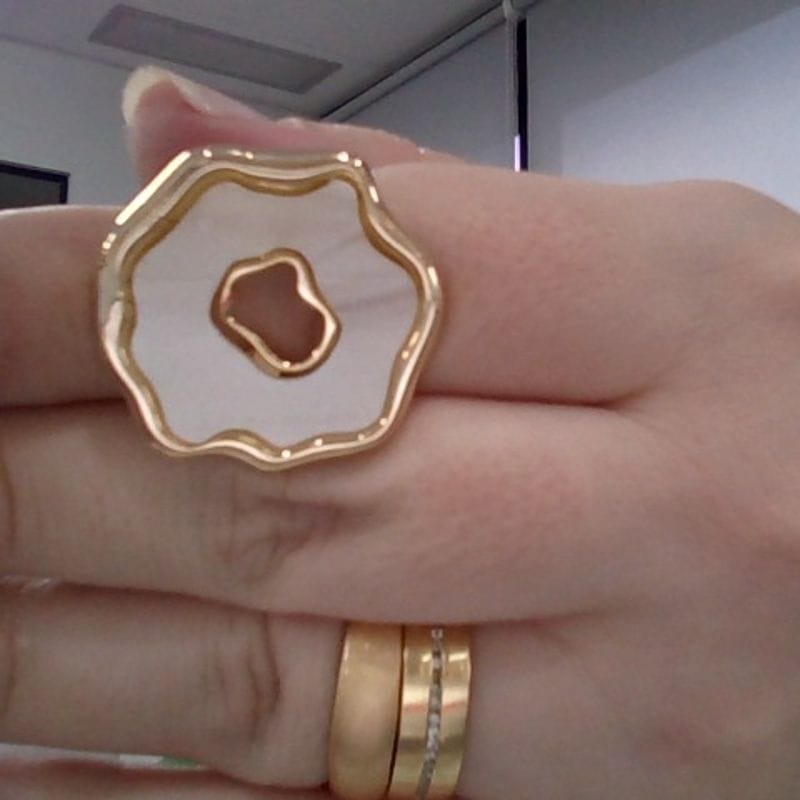 Anel arraia pérola em ouro